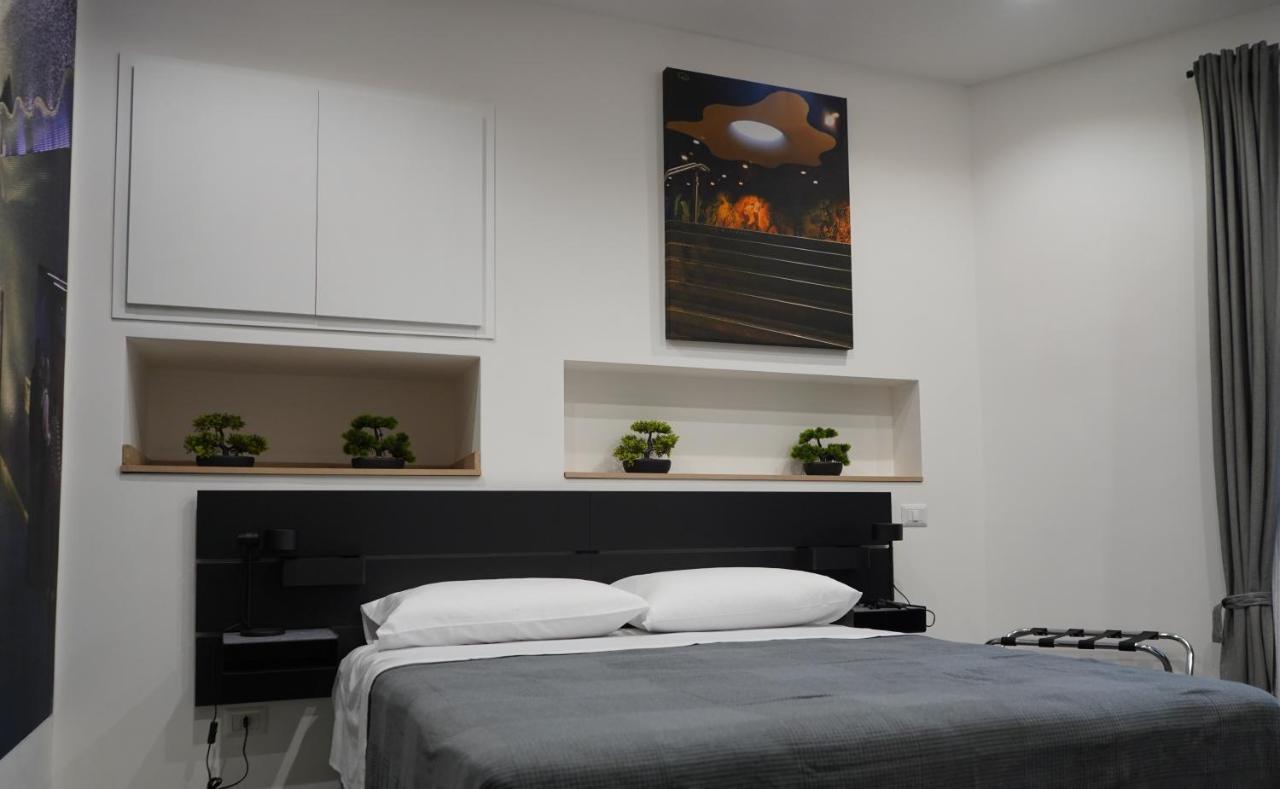 Bed and Breakfast Dimora Metro Santacroce Neapel Exterior foto