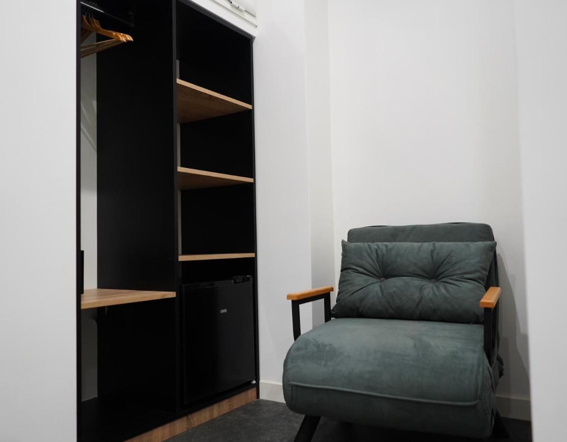 Bed and Breakfast Dimora Metro Santacroce Neapel Exterior foto